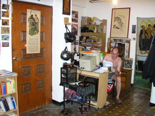 Brand Smit in his office-home, July 2006